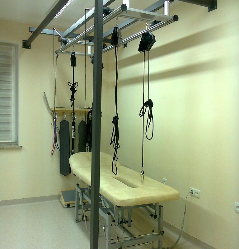 Freestanding or wall-mounted design for SLING THERAPY KINESIS